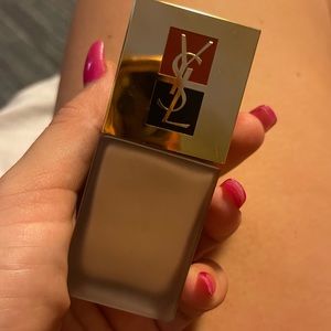 YSL Radiance Smoothing Foundation